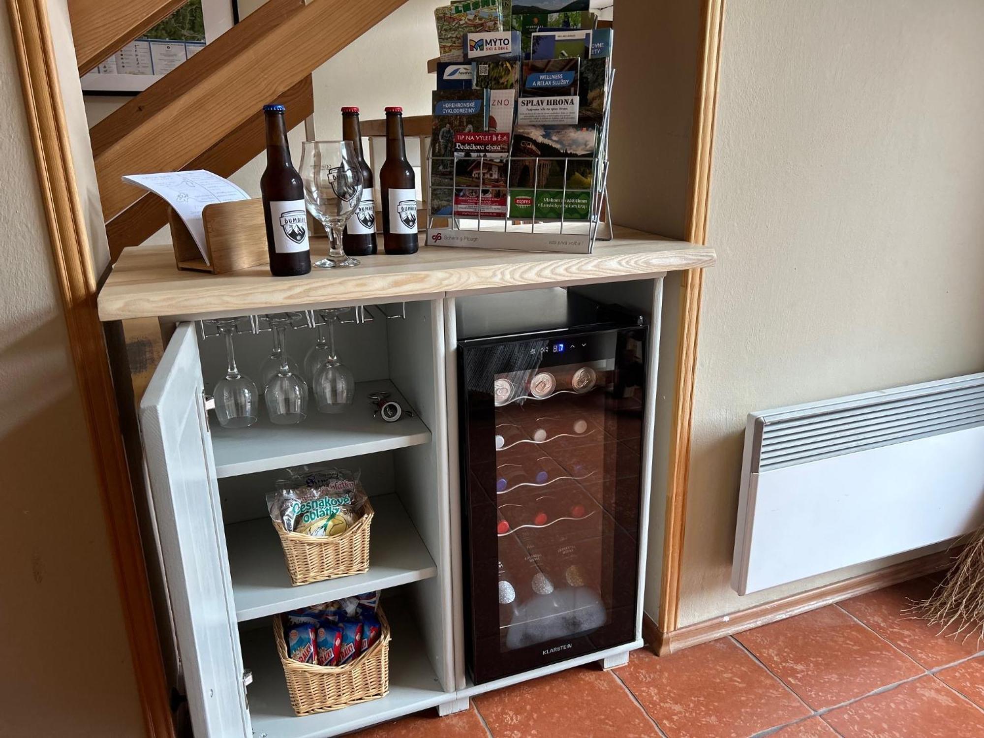 Domcek V Strani Villa Mýto pod Ďumbierom Exteriör bild